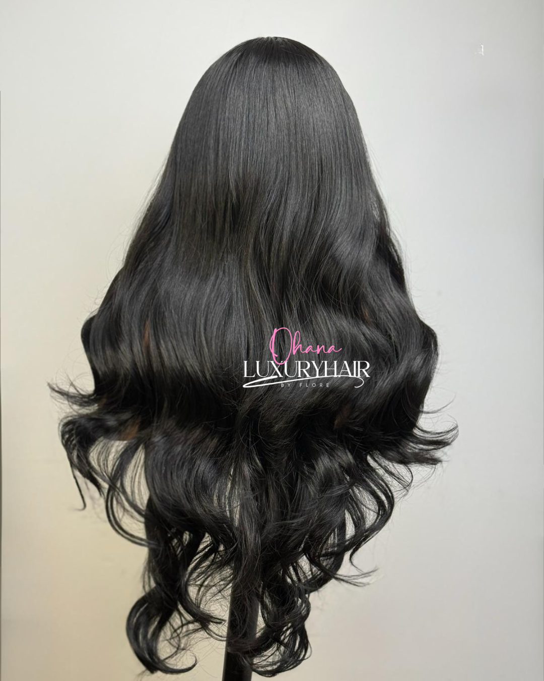 Perruque Luna – Noir Intense Long Ondulé