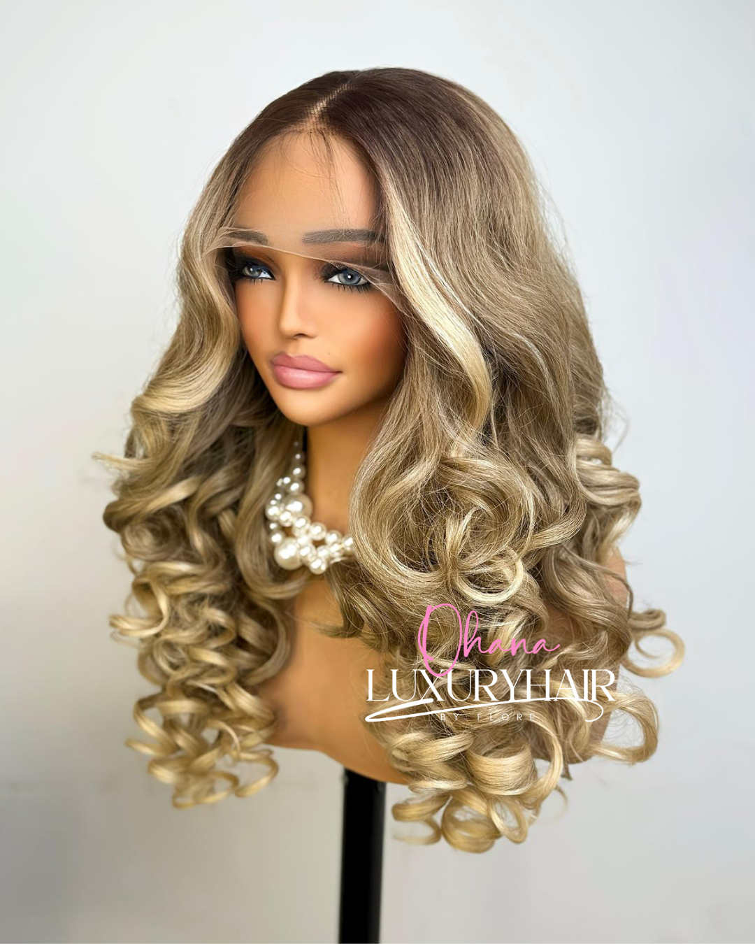 Perruque Chloé – Blond Caramel Bouclé