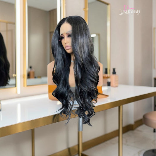 Luna – Perruque Ondulée Noir Intense Long Effet Glamour