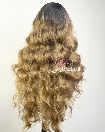 Perruque Sofia – L’élégance dorée au naturel